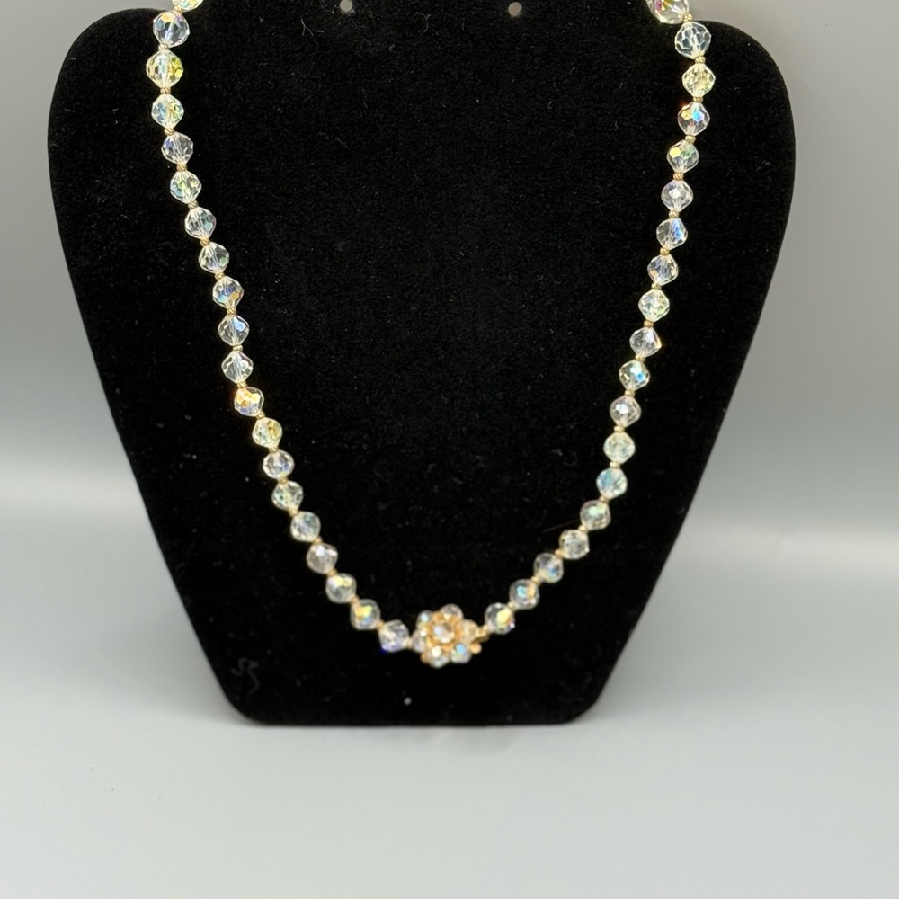sparkly crystal aurora borealis beads with a floral cluster clasp. 0003 - Picture 2 of 4